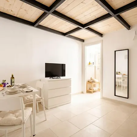 Casa Di Lu Apartmanhotel Bari